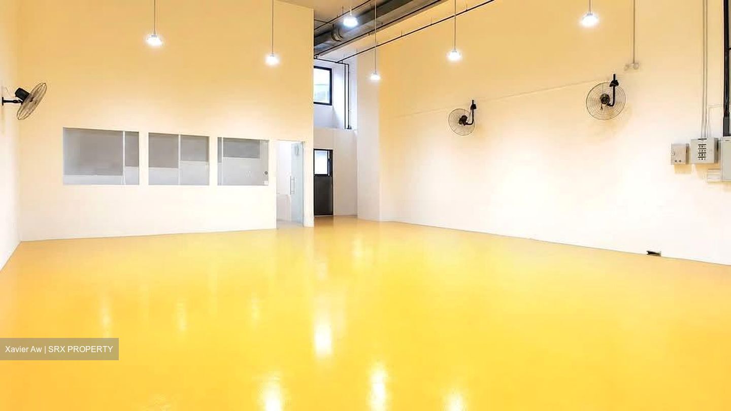 Carros Centre (D25), Factory #591803451